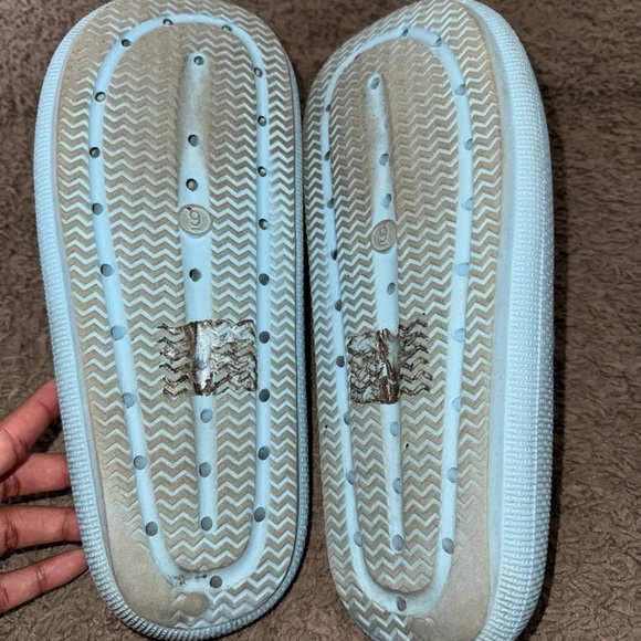 Slides - Picture 5 of 5